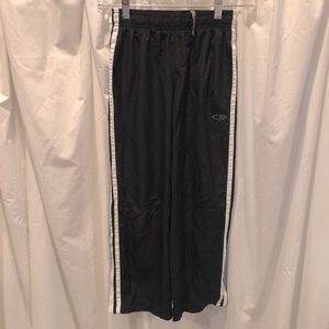 Athletic pants